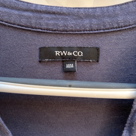 RW&Co Long Sleeve Button Detail - Picture 4 of 4